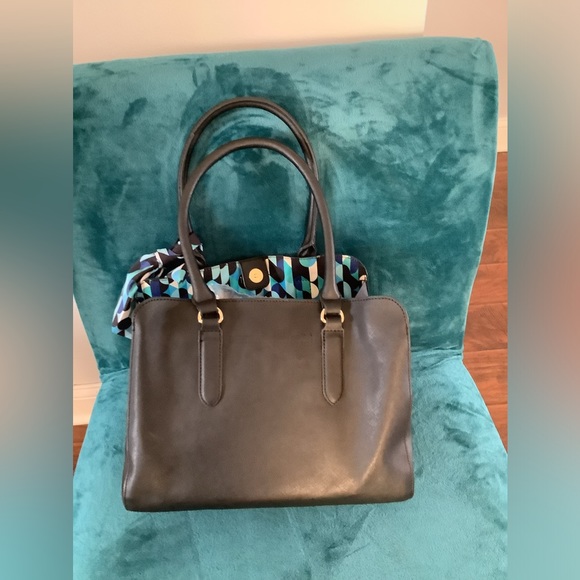 Elegant Trina Turk purse NWOT 🌹 - Picture 3 of 14